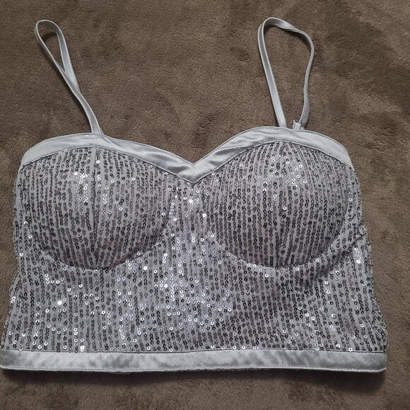 Madden NYC silver glitter sequin bra cup crop top NWOT Size M - Picture 2 of 14